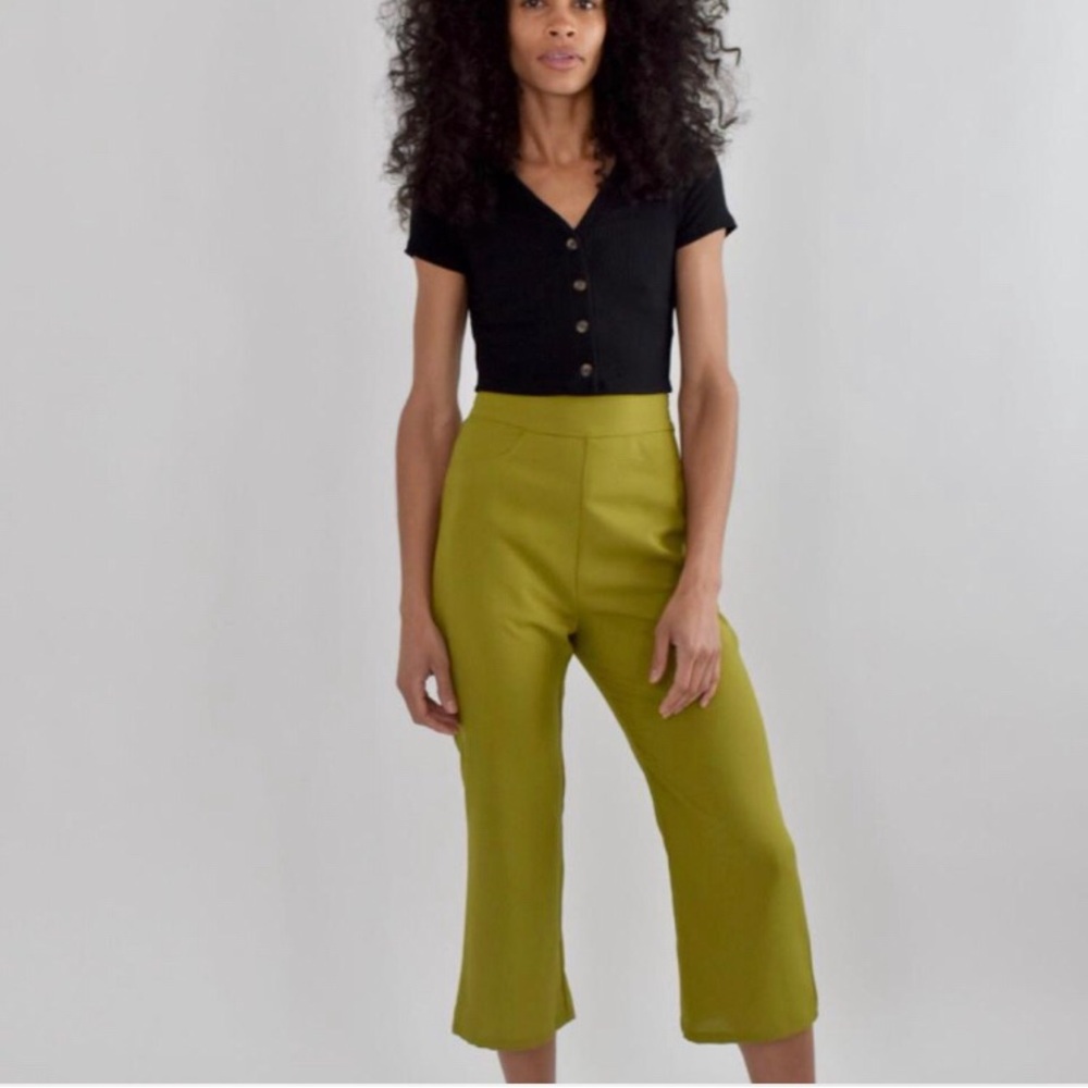 Altar PDX Houseline Green Cropped Linen Pants with Flare Size Small